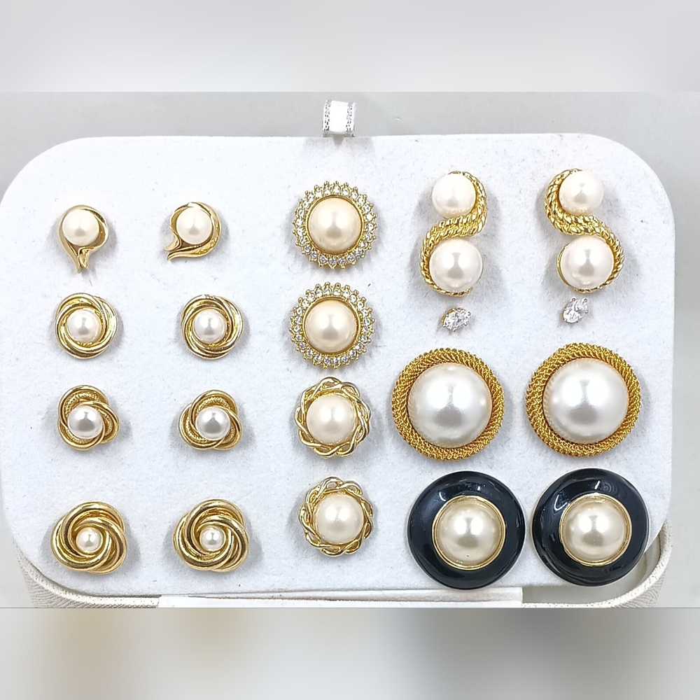 Elegant Gold and Pearl Women Jewelry Set